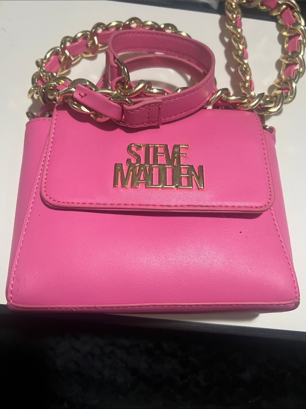 Steve Madden Hot Pink Crossbody with Gold Chain